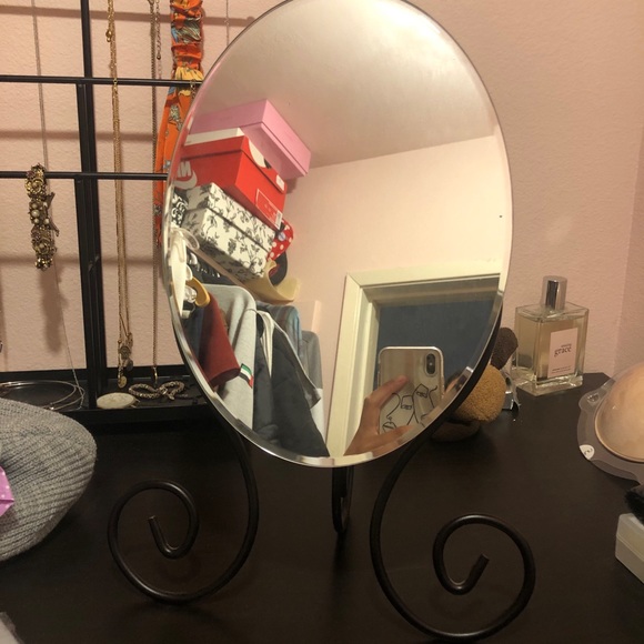 Mirror - Picture 2 of 3